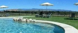 Hotel Scenic Rim View Cottages, Kalbar
